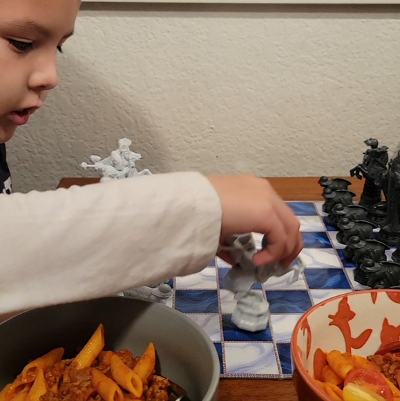 Harry Potter Wizard Chess 2002 - Picture 7 of 12